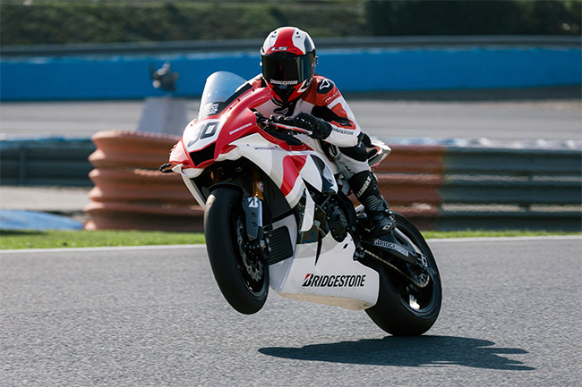 Bridgestone Racing Battlax VO2